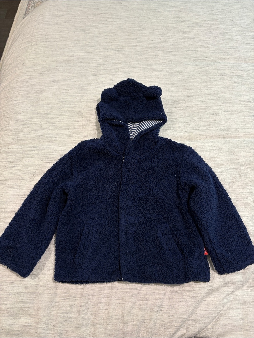 Magnetic Me
Size 18-24 months
Navy Sherpa Bear-Ear Hoodie Jacket